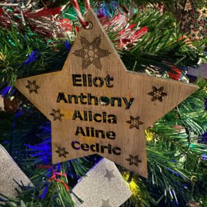 Étoile de noël en bois personnalisable